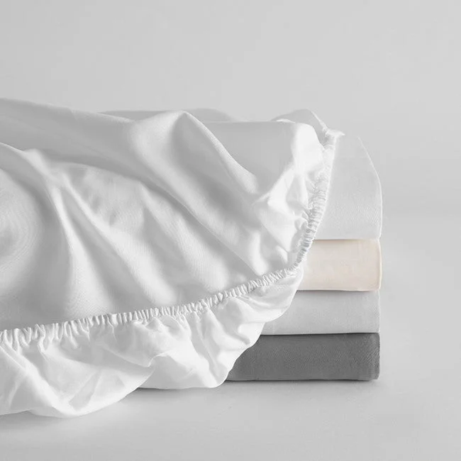 Belvedere Essentials Sateen Fitted Sheet